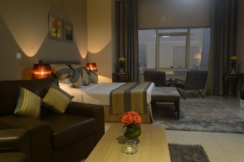 Magnum Hotel & Suites West Bay 도하 외부 사진