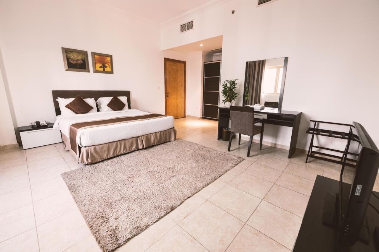 Magnum Hotel & Suites West Bay 도하 외부 사진