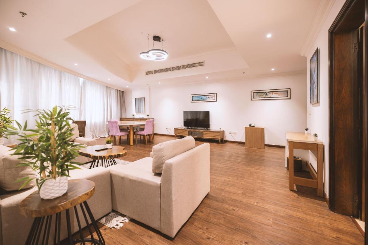 Magnum Hotel & Suites West Bay 도하 외부 사진