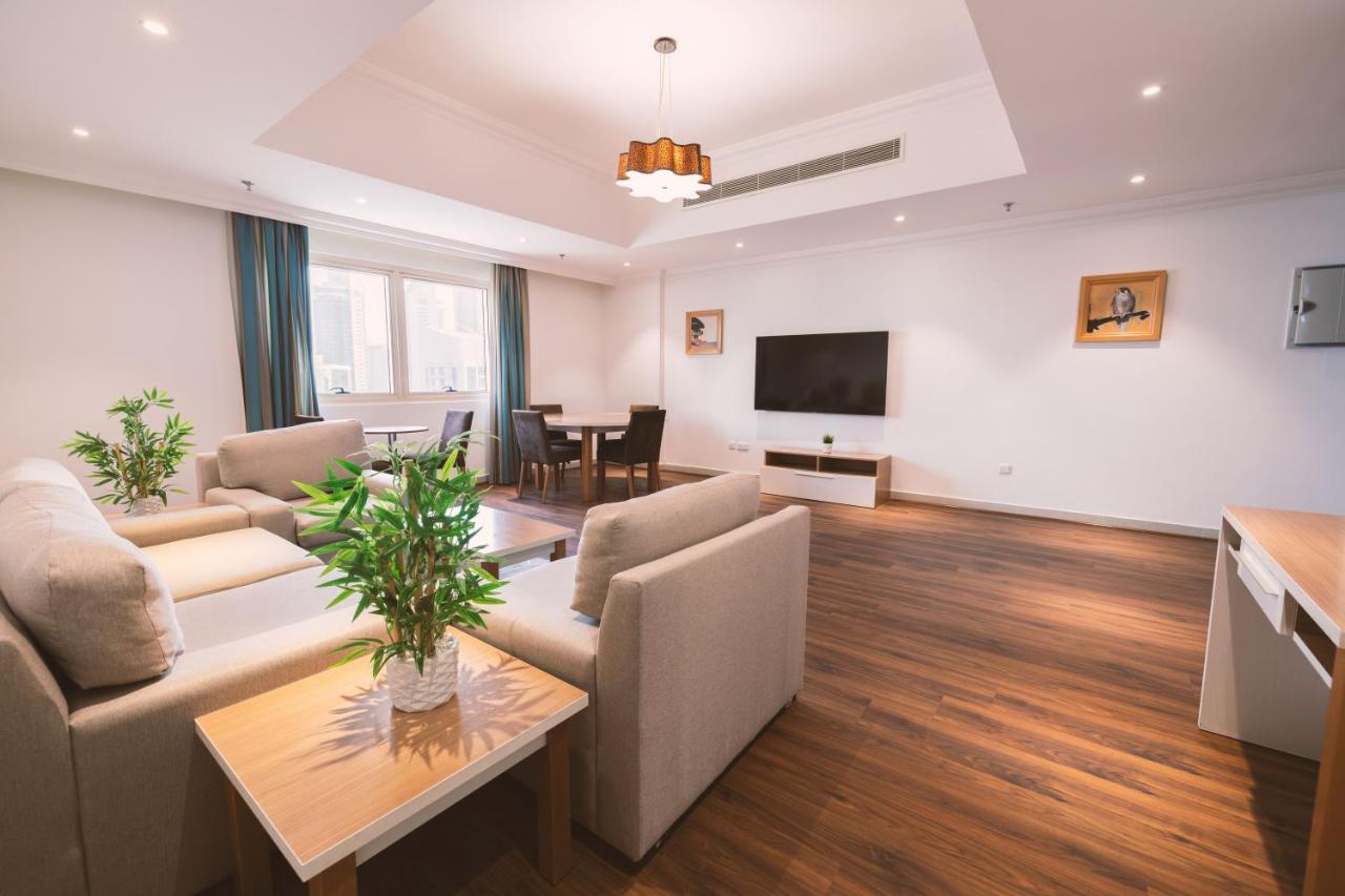 Magnum Hotel & Suites West Bay 도하 외부 사진