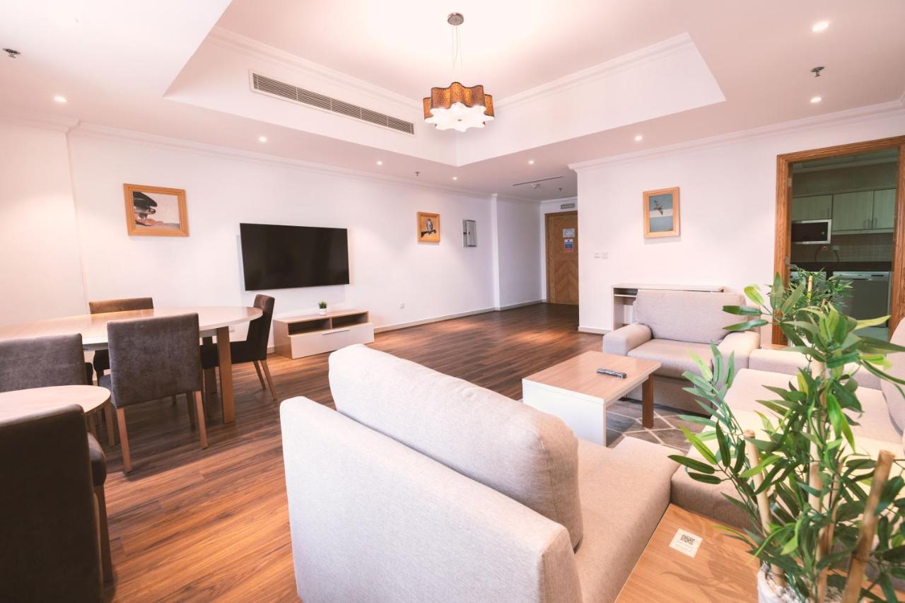 Magnum Hotel & Suites West Bay 도하 외부 사진