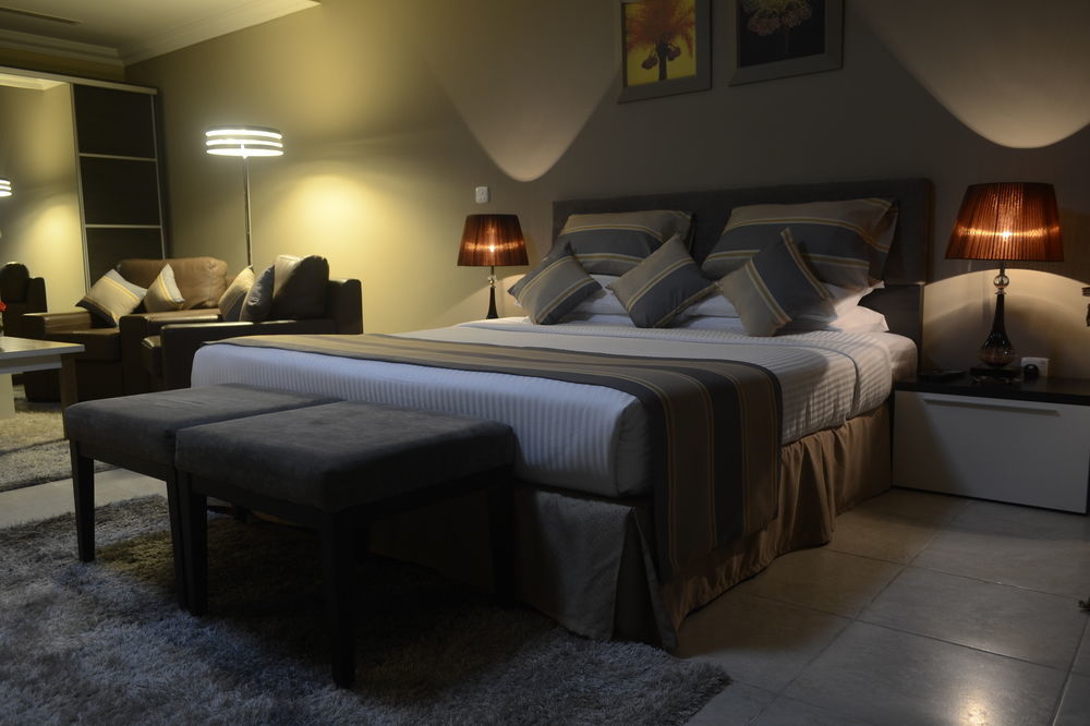 Magnum Hotel & Suites West Bay 도하 외부 사진